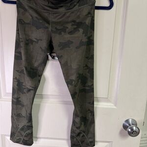 Lululemon green camouflage print leggings